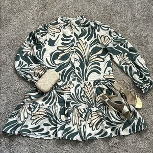 *NWT* TCEC Cream and Dark Green Abstract Print Dress